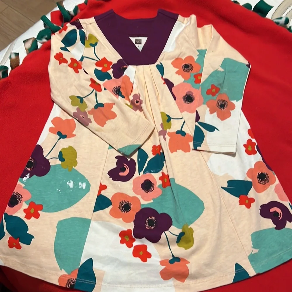 5 items total. 2 Tea dresses, 1 Hanna Anderson, 1 Gap, 1 The Children’s Place. - Picture 9 of 14